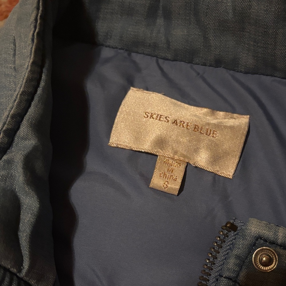 Skies Are Blue Light Denim Quilted Puffer Vest - Picture 4 of 5